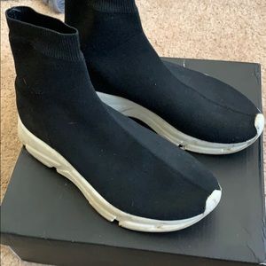 Steve maddens (look like balanciegas)